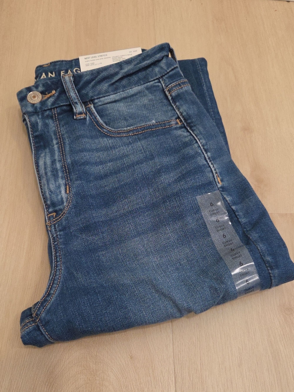 American Eagle Outfitters Curvy Super High-Rise Jegging